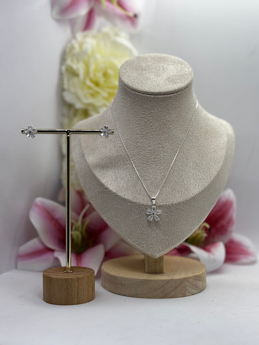 Conjunto de plata de flor